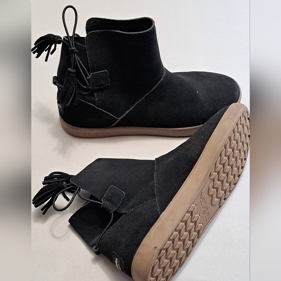 Koolaburra  By UGG Skyller Suede Ankle Boot   Size 8 - Picture 1 of 10